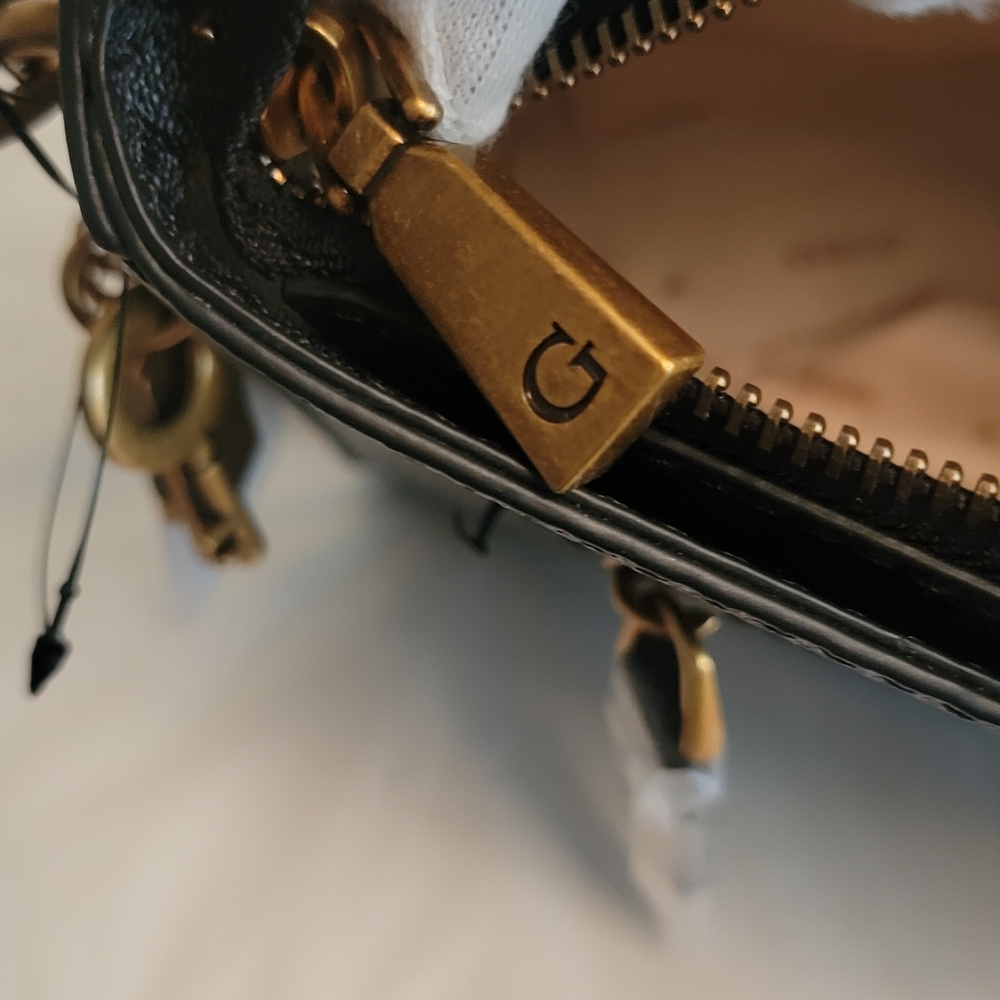 Guess NWT - Picture 4 of 9